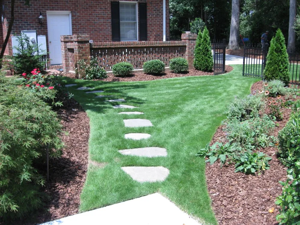 Local lawn mowing service with custom design in Aberdeen, NC by Nature's Select®