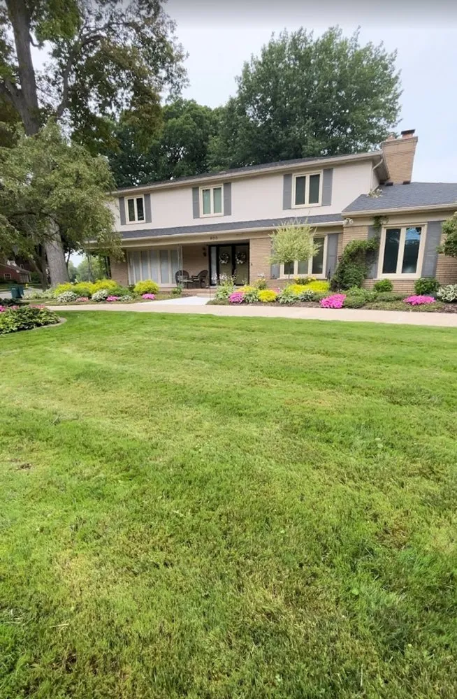 Local yard maintenance in Dearborn, MI by Natures Touch