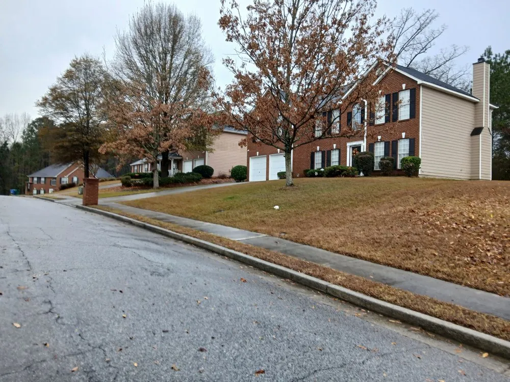 Top-rated yard maintenance for outdoor upgrades across Fayetteville, GA - Natures Touch Lawn Service