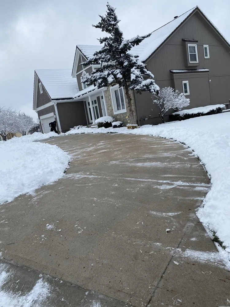 Top-rated residential landscaping for residential properties in Kansas City, MO by Natures View