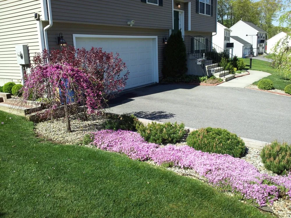 Professional landscape design experts serving Andover, CT - Naturescape