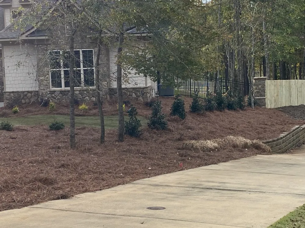 Custom garden landscaping in Columbus, GA by Naturescapes Lawn Care