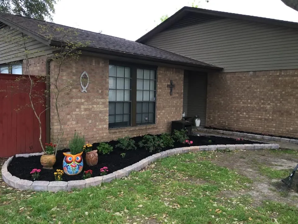 Affordable lawn care service for residential properties in Ennis, TX by Naturescapes of Texas