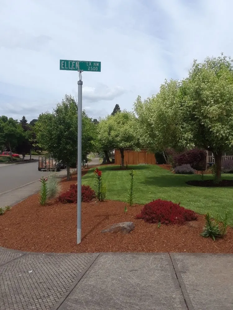 Custom outdoor landscaping in Salem, OR by Naturesway Lawn Maintenance