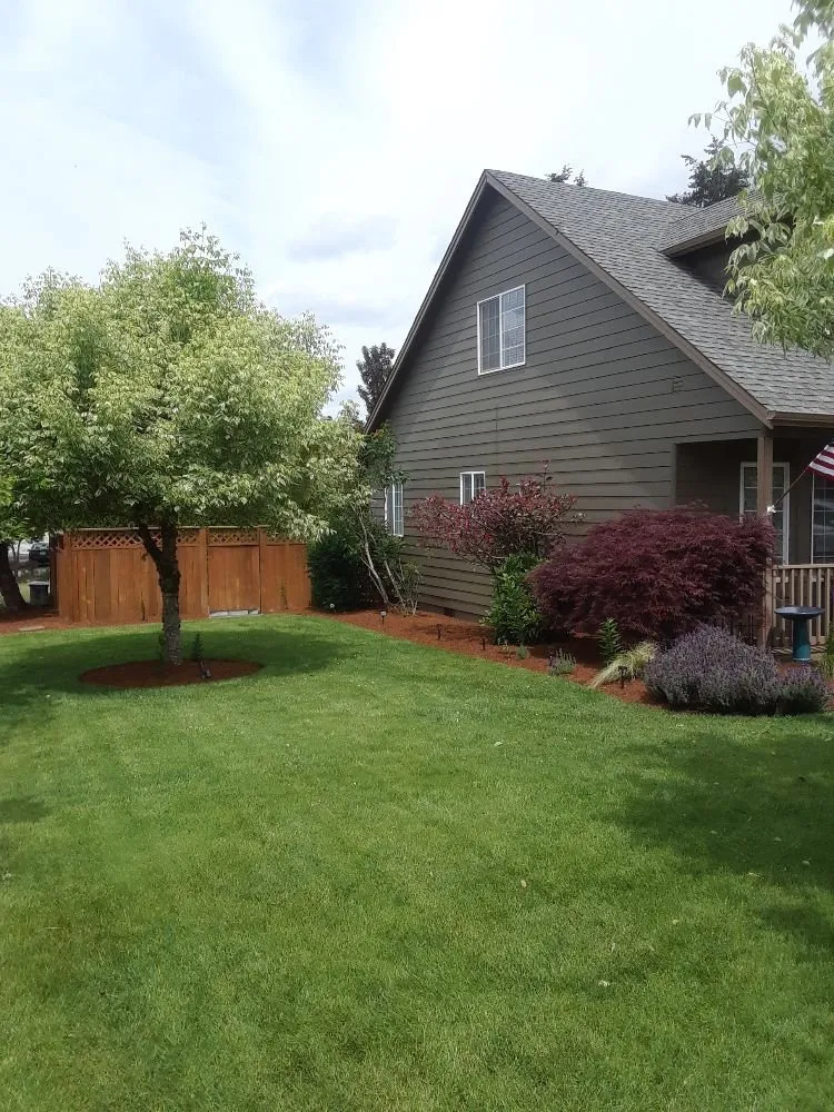 Custom lawn care service in Salem, OR by Naturesway Lawn Maintenance