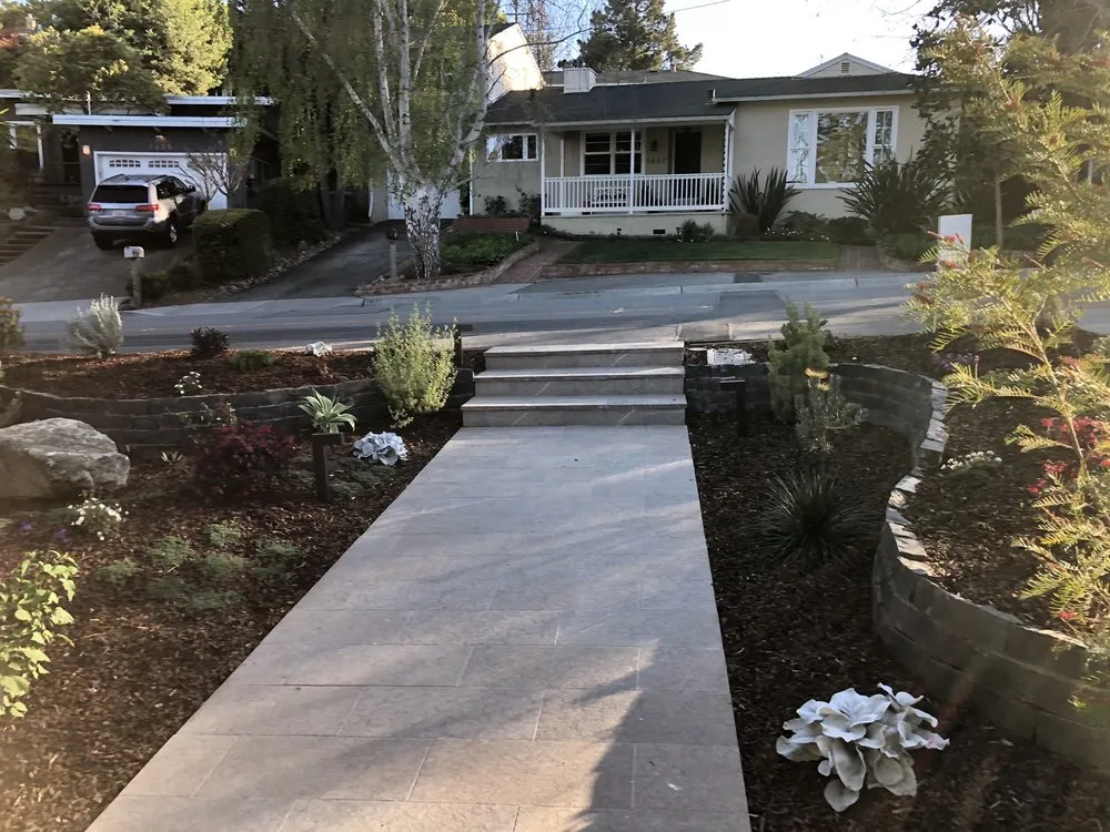 Affordable lawn care service in Palo Alto, CA - NatureWalk Landscapes