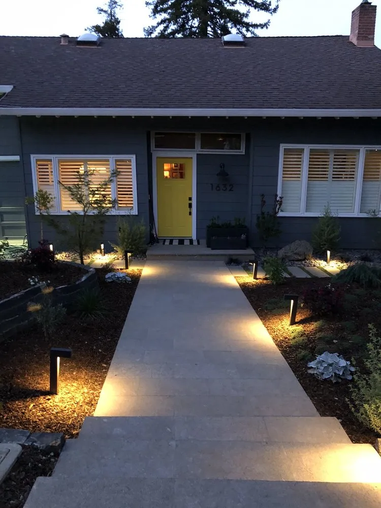 Top-rated yard cleanup service for outdoor upgrades across Palo Alto, CA - NatureWalk Landscapes