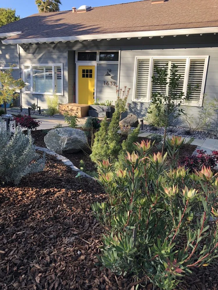 Top-rated garden landscaping experts serving Palo Alto, CA - NatureWalk Landscapes