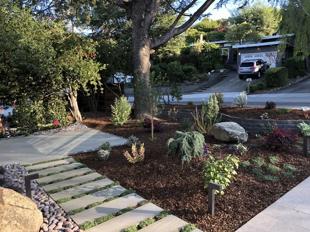 Expert landscape installation for beautiful yards across Palo Alto, CA - NatureWalk Landscapes