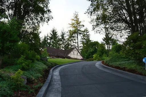 Affordable lawn care service experts serving Sherwood, OR - Natureworks Landscaping & Design of SW Portland