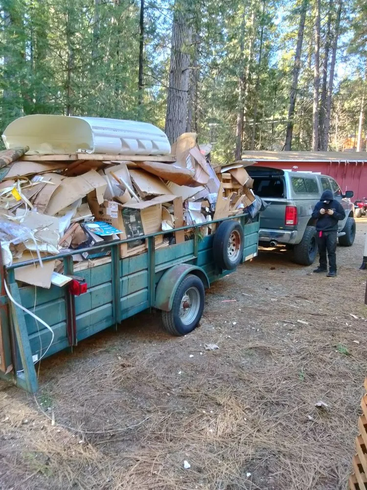 Expert yard cleanup service in Loomis, CA - Nauyoks Landscape and More