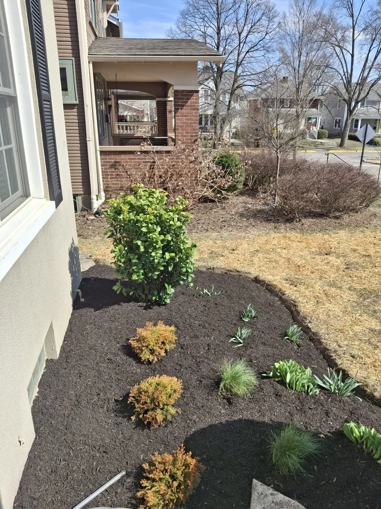 Top-rated yard maintenance in Columbus, OH - Nava Hardscapes