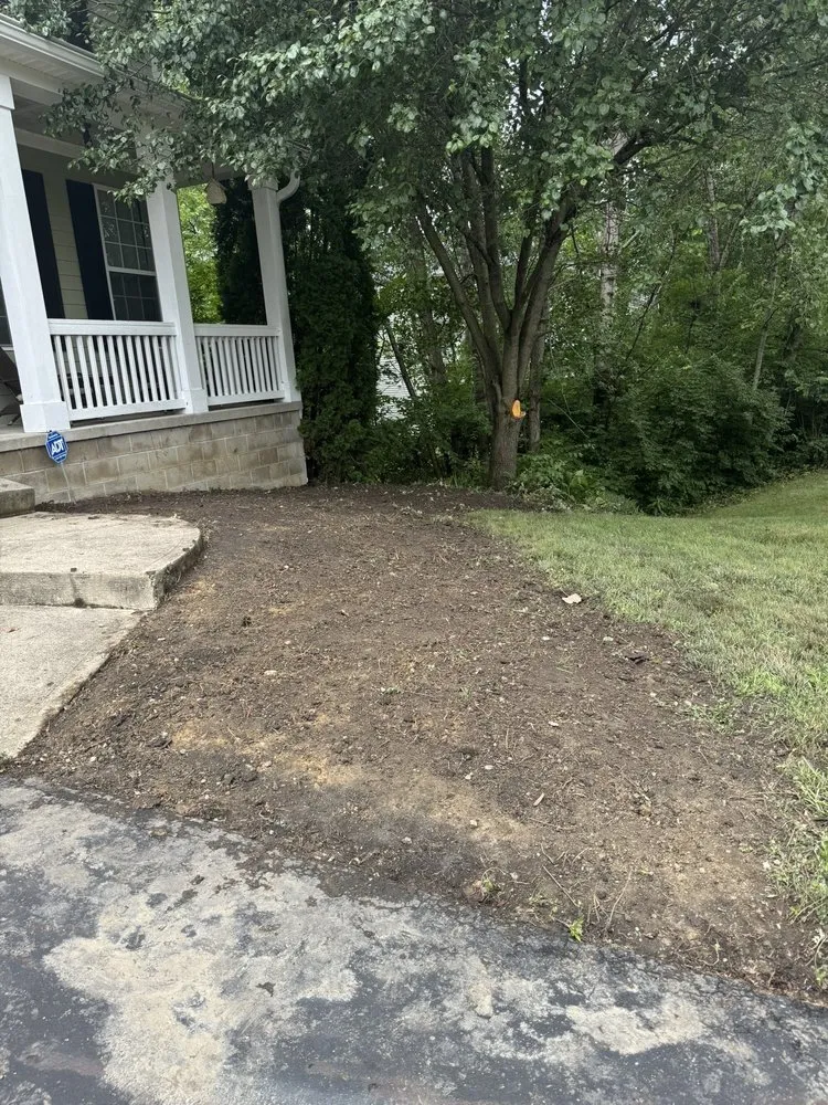 Custom landscape design near you in Columbus, OH by Nava Landscaping & Tree Service