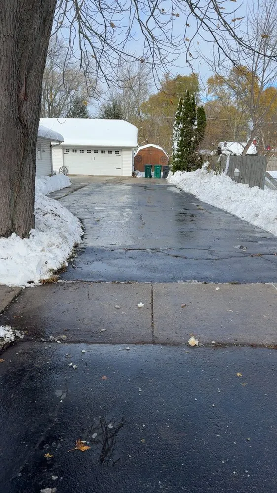 Professional residential landscaping experts serving Sturtevant, WI - Navarre Earthworks