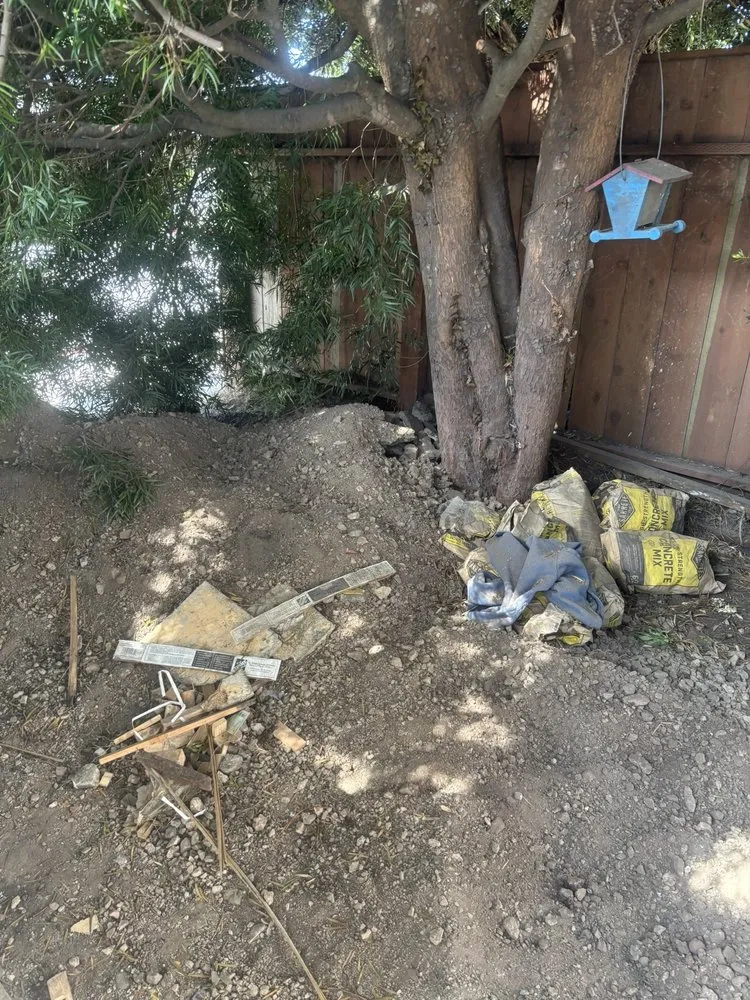 Professional yard cleanup service experts serving San Mateo, CA - Navarrete Brothers Landscaping