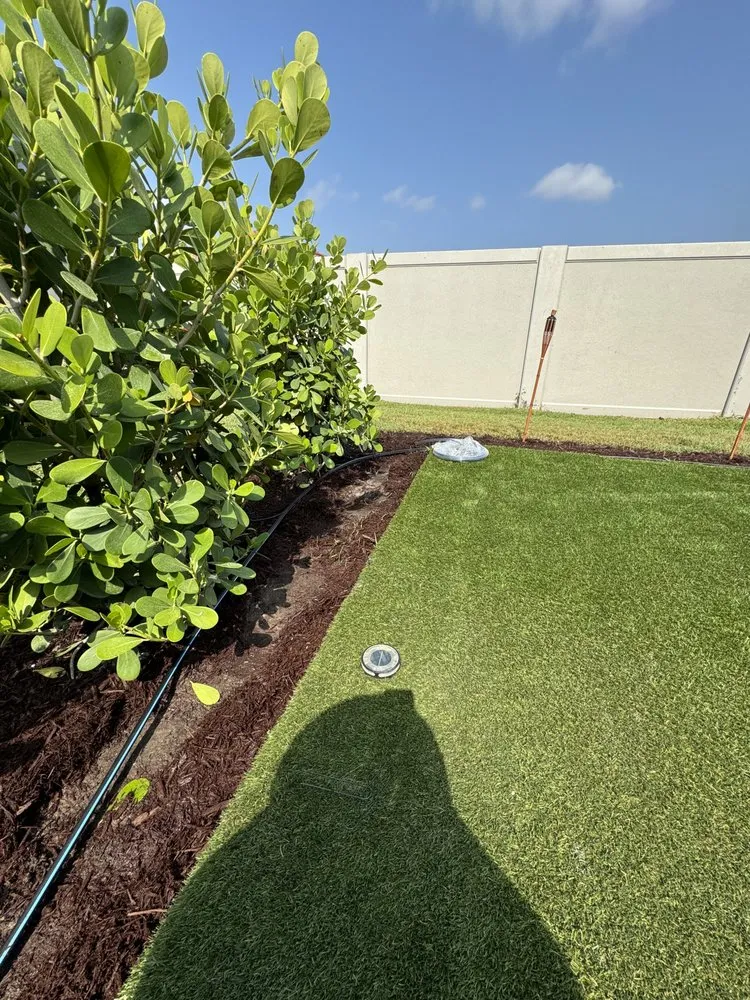 Affordable outdoor landscaping experts serving Bradenton, FL - Navarro Landscape Services