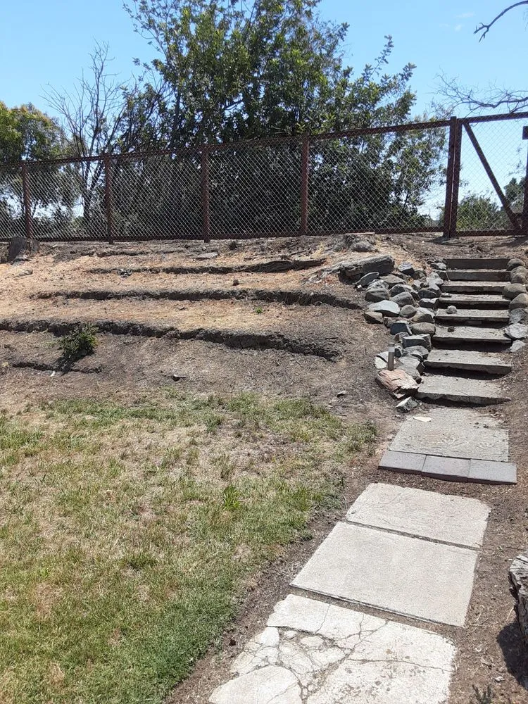 Custom lawn mowing service in Stockton, CA - Navarro Landscaping