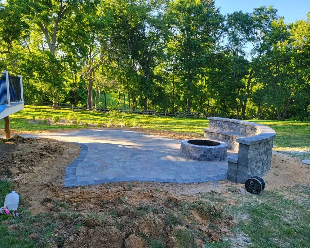 Custom outdoor landscaping in Shady Side, MD - Navarro Professional Landscaping