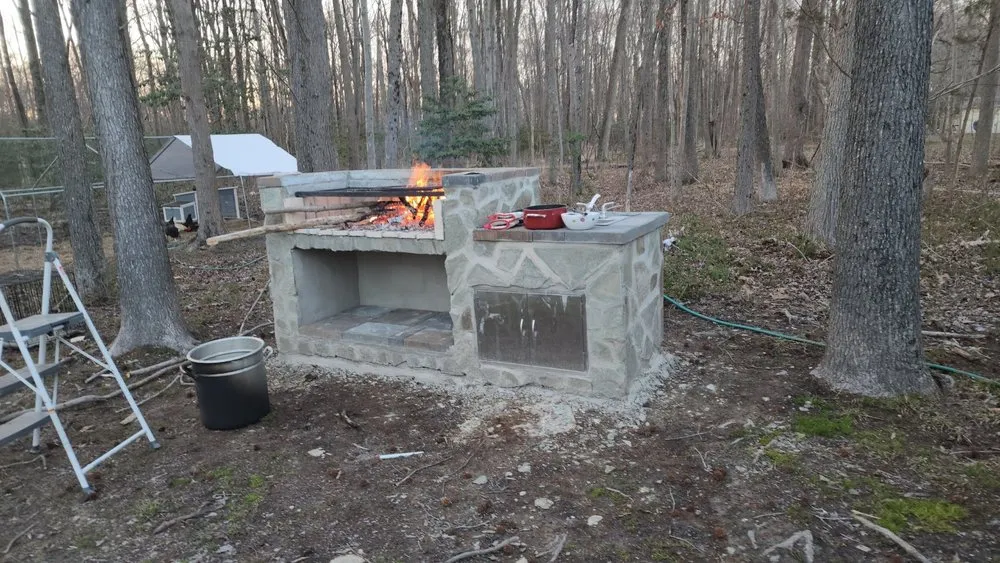 Custom garden landscaping in Shady Side, MD by Navarro Professional Landscaping