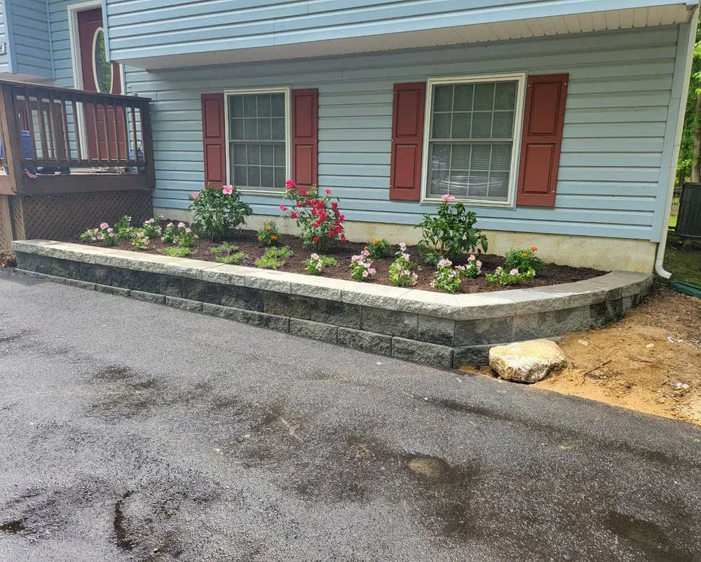 Professional yard maintenance for homes in Shady Side, MD by Navarro Professional Landscaping