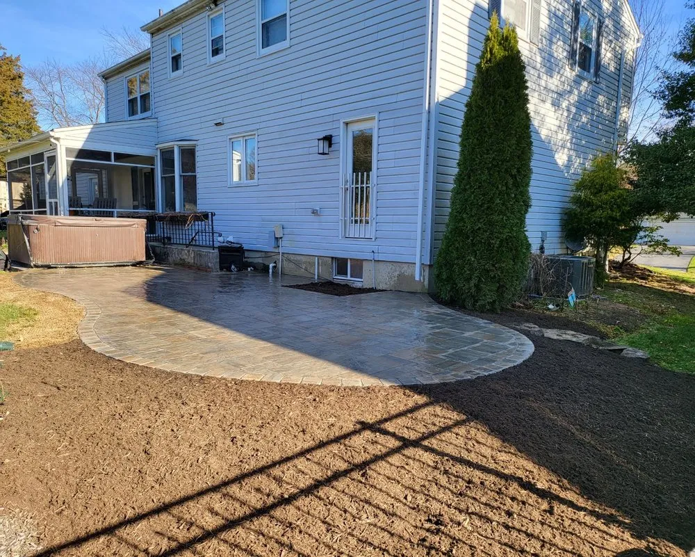 Affordable residential landscaping in Shady Side, MD by Navarro Professional Landscaping