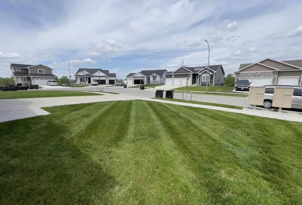 Expert yard maintenance in West Des Moines, IA - Nava's Lawn Care & Junk Hauling