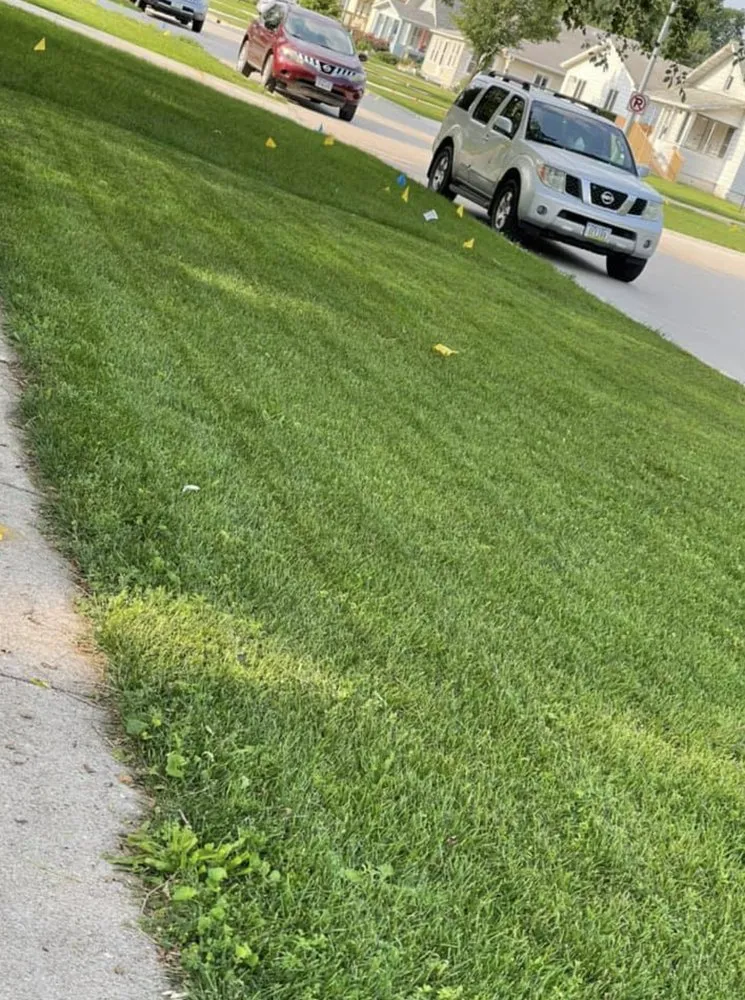 Reliable garden landscaping in West Des Moines, IA by Nava's Lawn Care & Junk Hauling