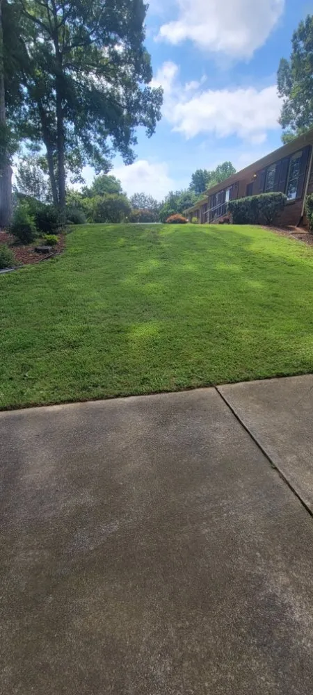 Trusted lawn care service experts serving York, SC - Navas Lawn Care And Paver Installation