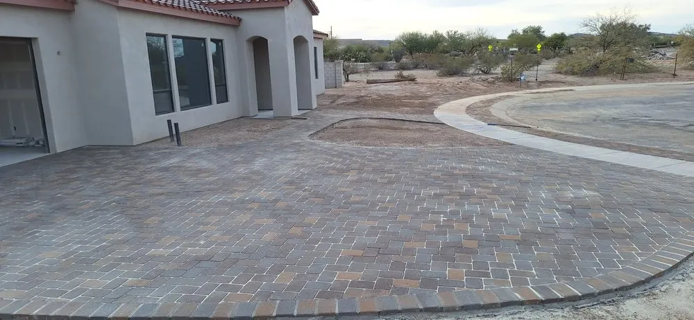 Custom lawn care service in Tucson, AZ - Navi Land