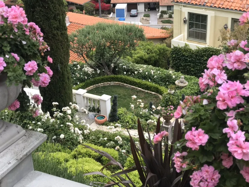 Affordable residential landscaping for year-round maintenance across Lawndale, CA - Navlan's Landscape