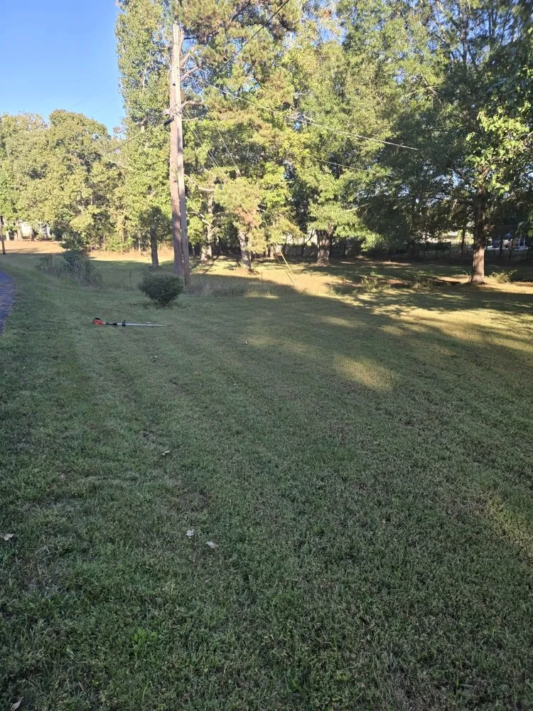 Custom outdoor landscaping in Matthews, NC by Naylors Lawn Care And More