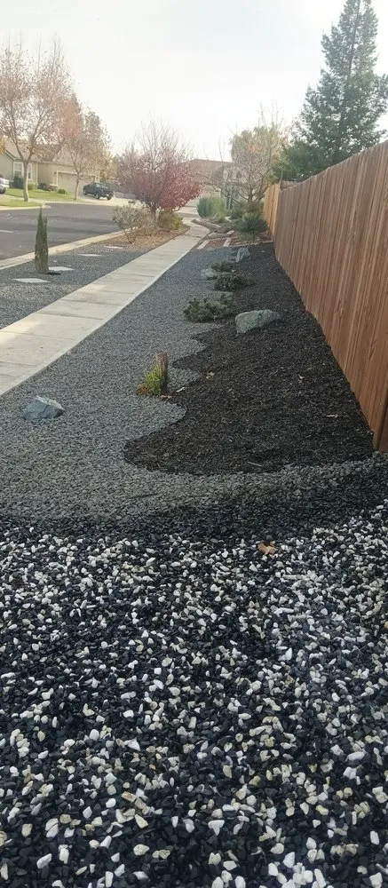 Affordable lawn care service in Olivehurst, CA by Nazario's Lawn Service