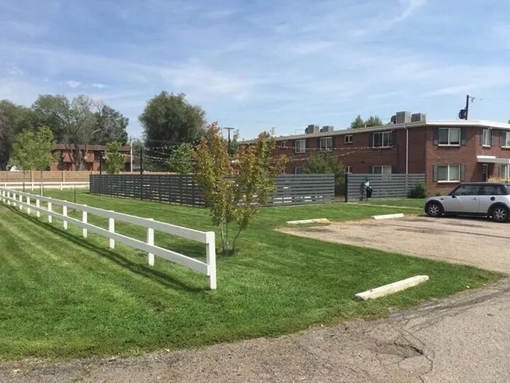 Expert garden landscaping experts serving Englewood, CO - Nazca Lawn Services