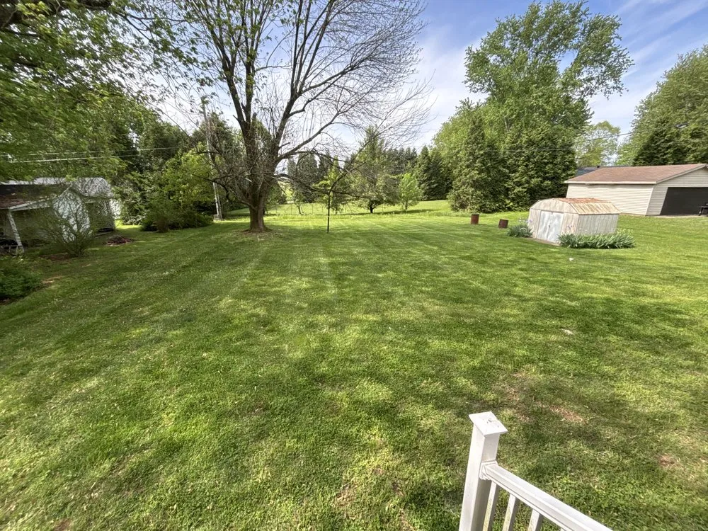 Professional garden landscaping for homes in Cecilia, KY by NBS Yard Works