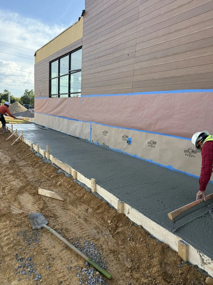 Custom yard maintenance for homes in Manassas, VA by Nc Landscaping