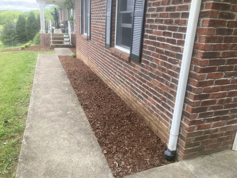 Expert garden landscaping experts serving Bristol, TN - N&C Lawn Care Service