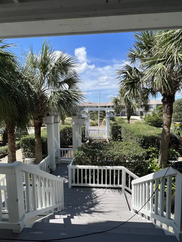 Professional lawn mowing service experts serving Burgaw, NC - NC Modern Landscape