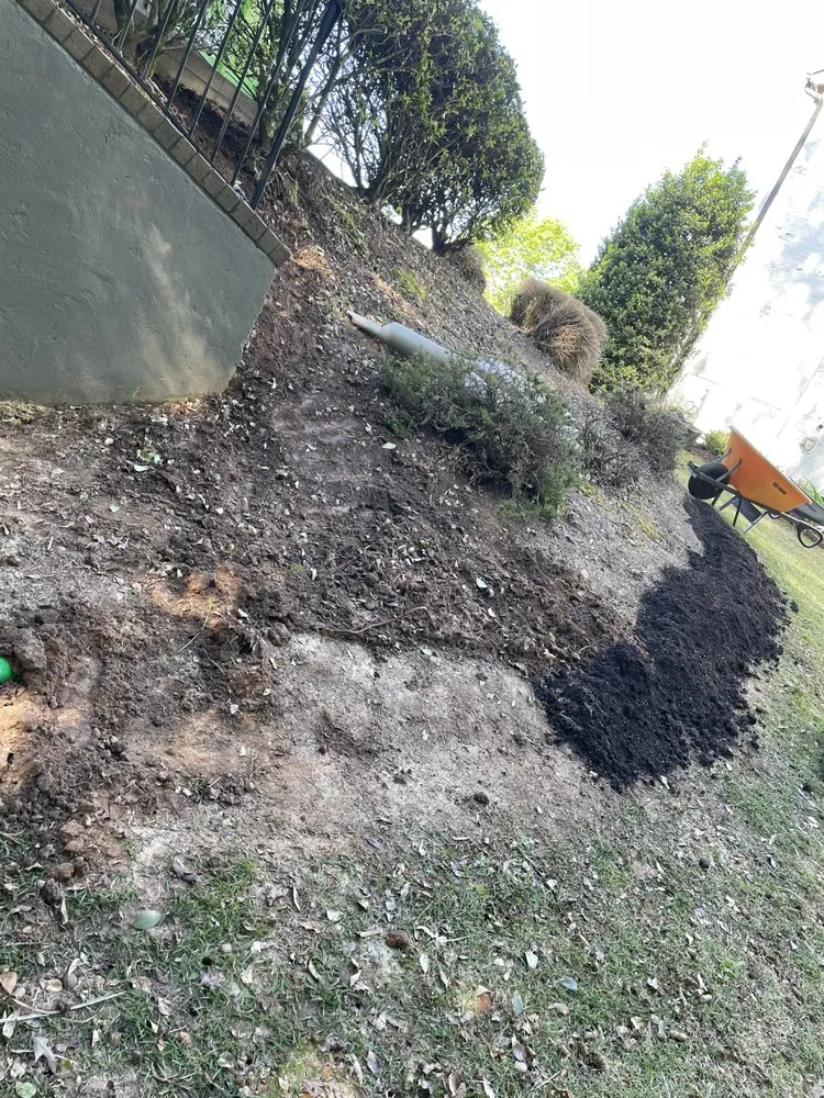 Professional garden landscaping in Euharlee, GA by Ndeed Scapes