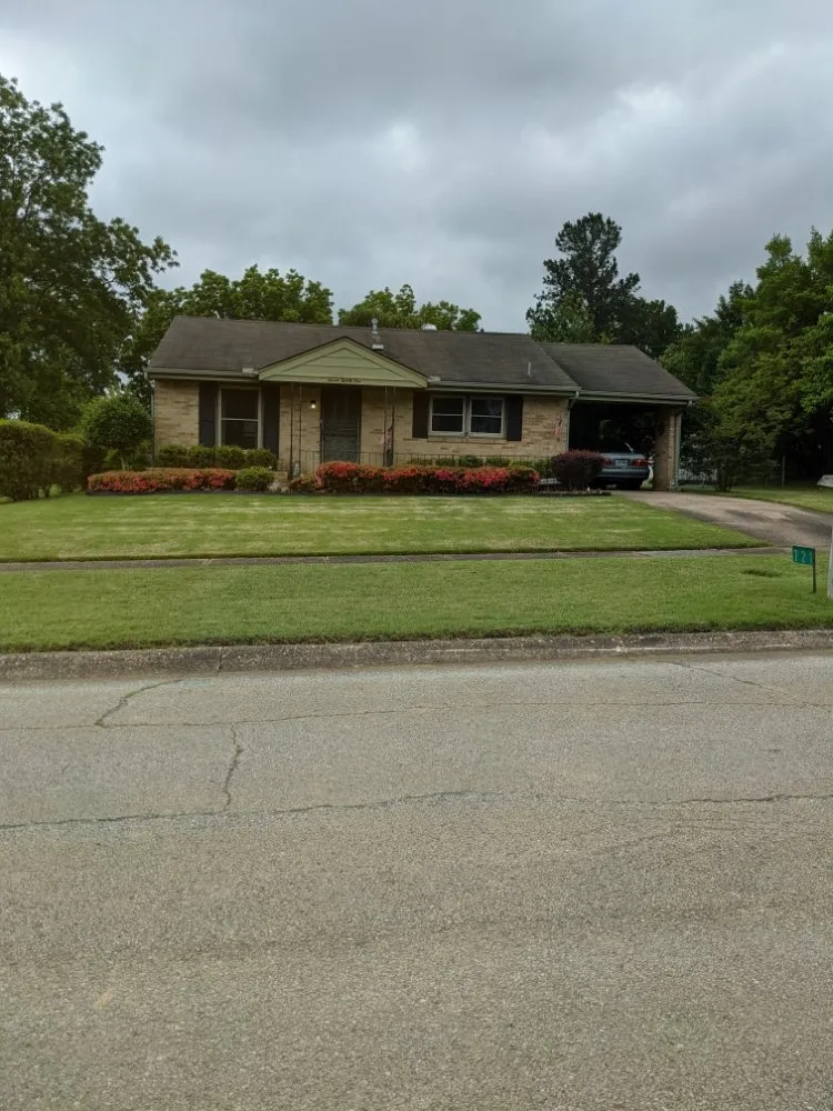 Trusted lawn mowing service in Brookland, AR by NEA Lawn & Garden