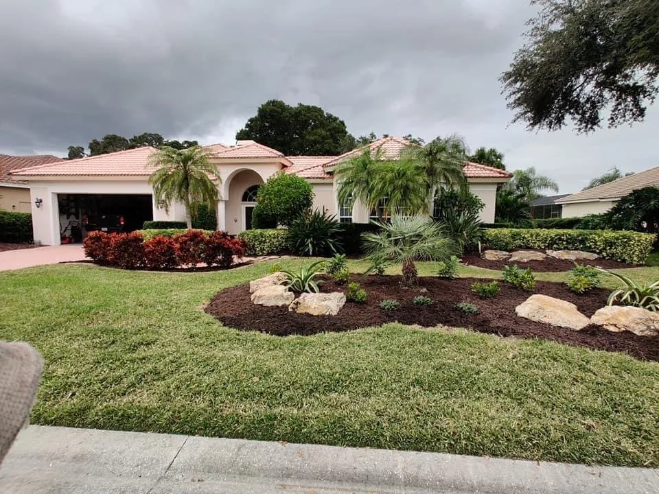Professional lawn care service in Port Charlotte, FL - Neals All Property Maintenance