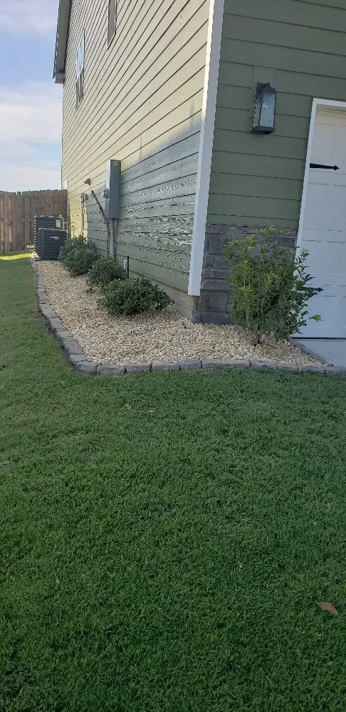 Professional yard cleanup service experts serving Evans, GA - Neal's Landscaping And Lawncare