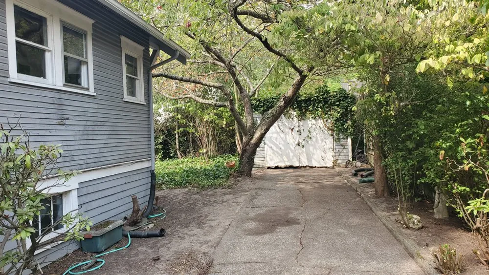 Local landscaping services for beautiful yards in Seattle, WA by Neat & Tidy Landscaping