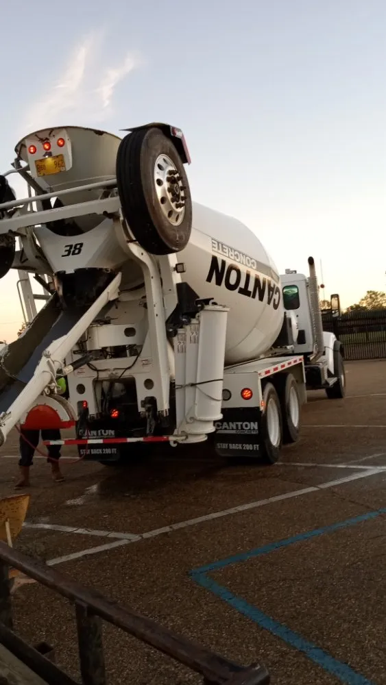 Affordable garden landscaping for residential properties in Pearl, MS by Neat