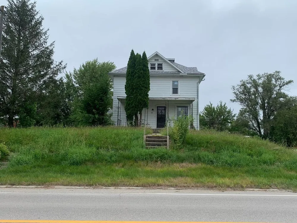 Reliable landscaping services experts serving Marengo, IA - NeatNess Outdoor Services