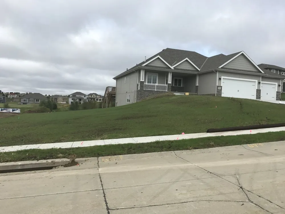 Top-rated outdoor landscaping for residential properties in Gretna, NE by Nebraska Hydroseeding