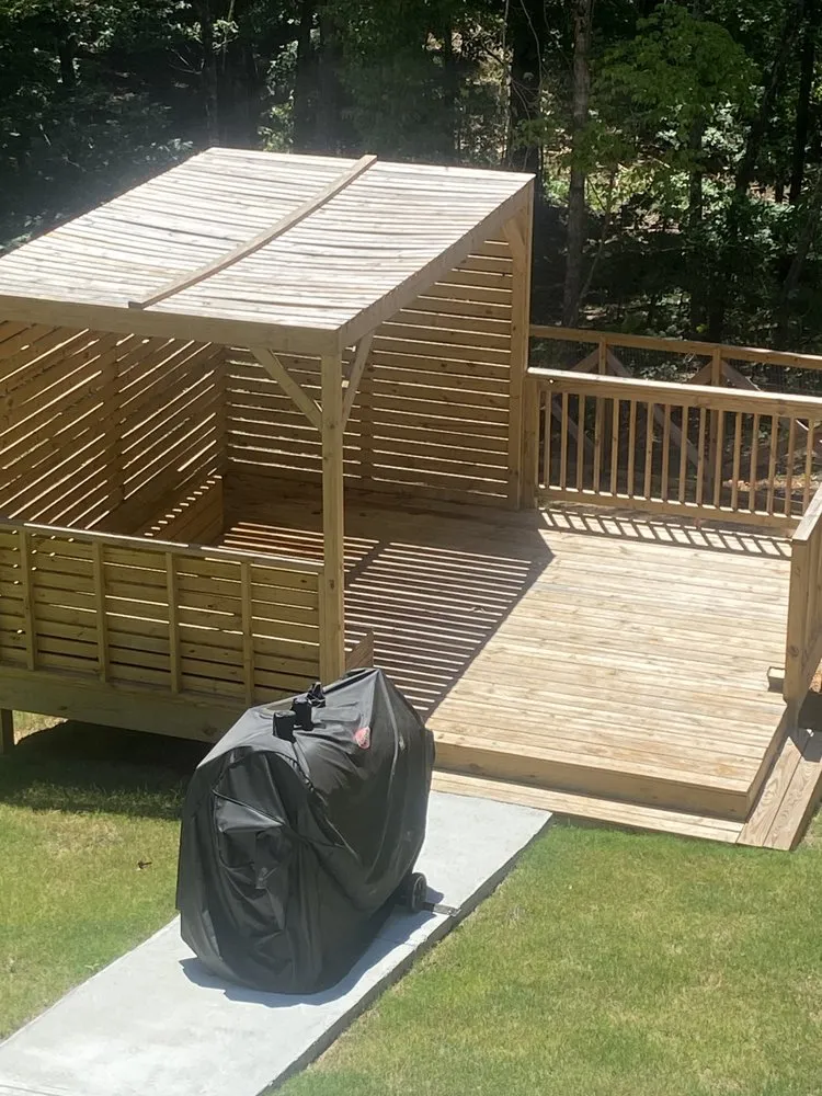 Affordable yard cleanup service for year-round maintenance across LaGrange, GA - Need A Helping Hand