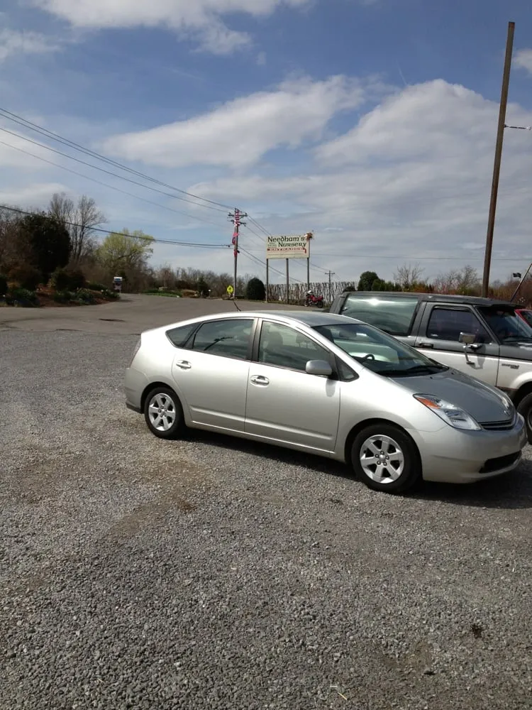 Custom lawn mowing service in Mount Juliet, TN - Needhams Nursery & Hemp Pharm