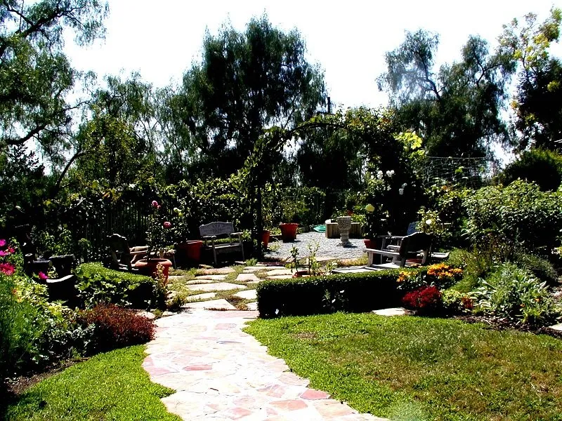 Professional garden landscaping experts serving Whittier, CA - Neel Landscaping & Design