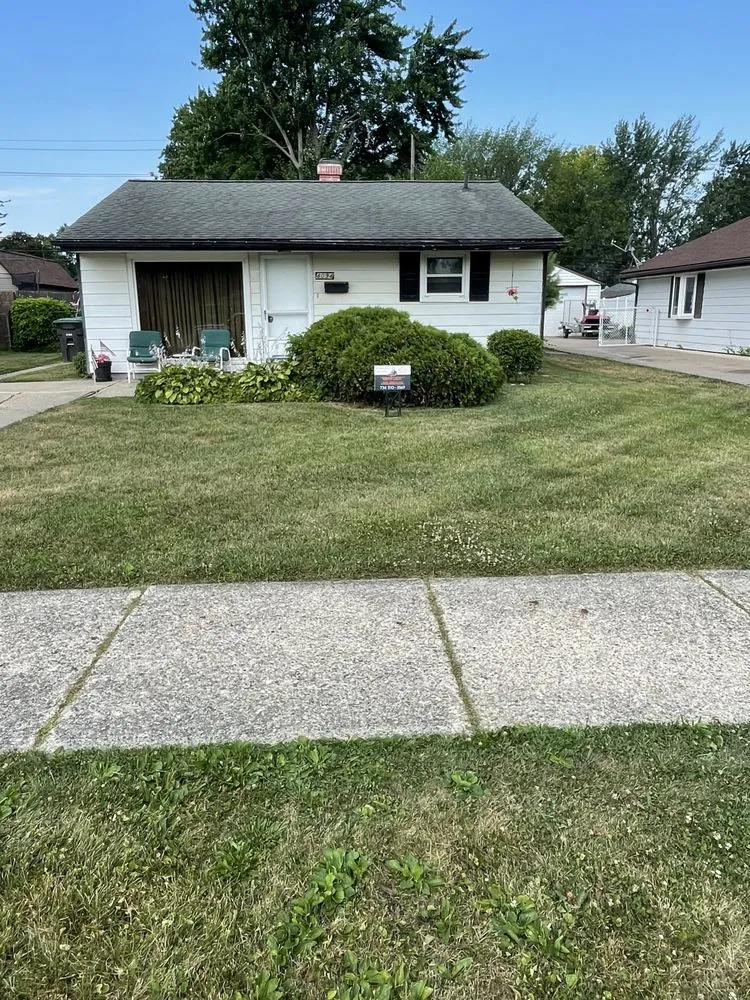 Reliable lawn care service in Taylor, MI - Neff's Lawn Care Service