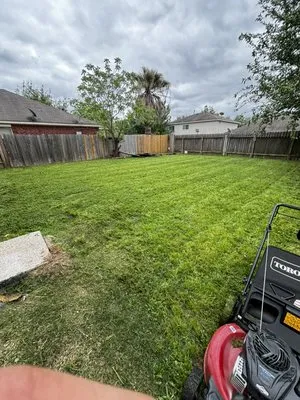 Neighborhood landscapers Logo